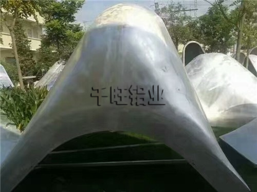 氟碳铝单板制造商什么品牌好？怎么样购得优质氟碳铝单板